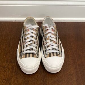 Burberry Sneakers